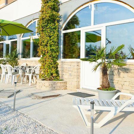 ורסאר Apartments Mauri מראה חיצוני תמונה