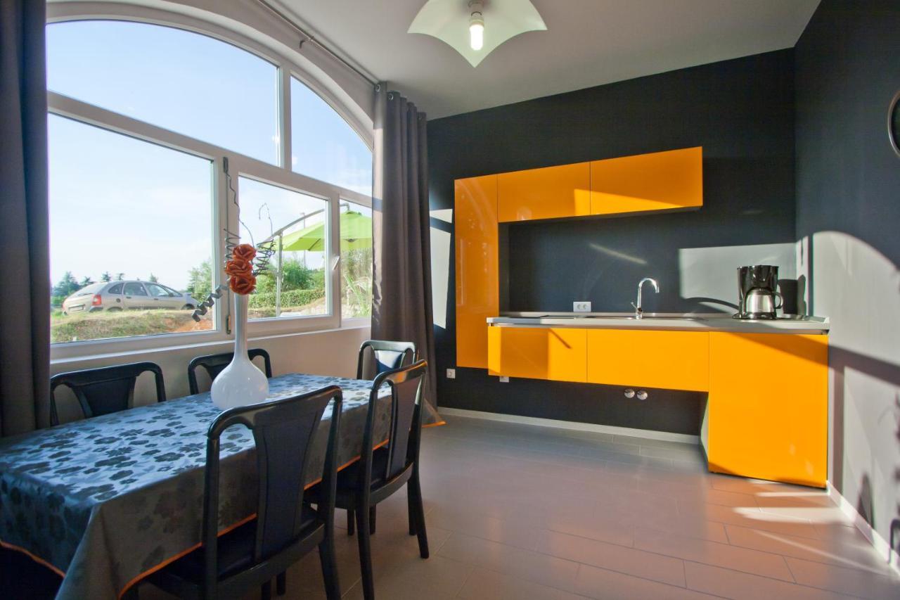 ורסאר Apartments Mauri מראה חיצוני תמונה